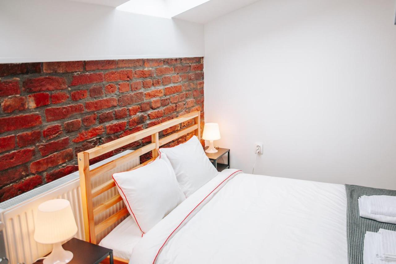 Kali Host Home Away From Home Târgu-Mureş エクステリア 写真
