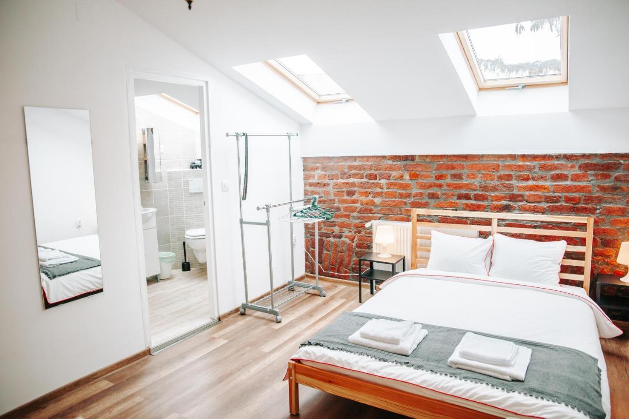 Kali Host Home Away From Home Târgu-Mureş エクステリア 写真