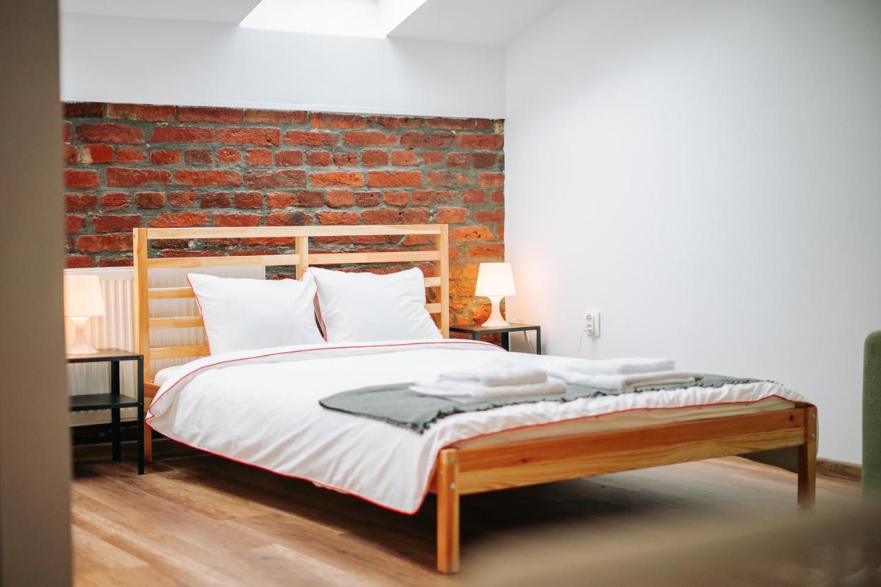 Kali Host Home Away From Home Târgu-Mureş エクステリア 写真