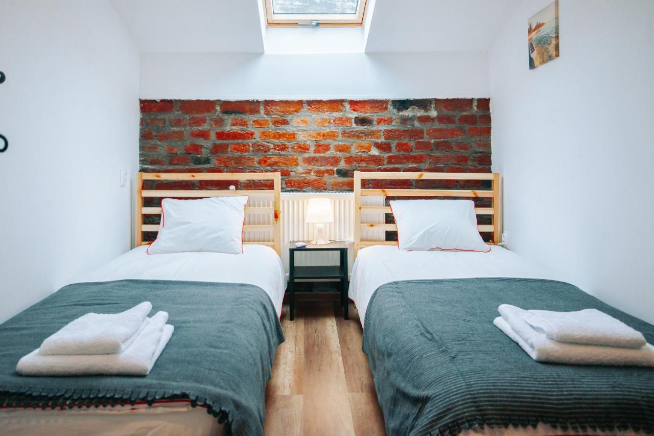 Kali Host Home Away From Home Târgu-Mureş エクステリア 写真